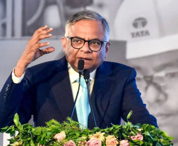 చంద్రశేఖరన్ కుటుంబ వ్యాపారంపై టాటా సన్స్‌లో వివాదం