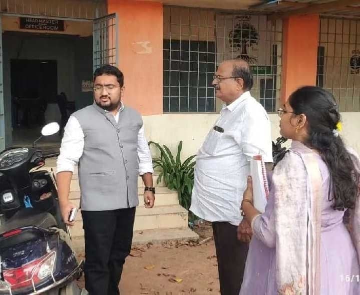 పోలింగ్ కేంద్రాల్లో సబ్ కలెక్టర్ తనిఖీ - Udayam