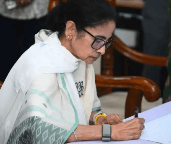 దీదీ సంచలనం: ఓటమిని అంగీకరించని మమత.. రాజీనామాకు ససేమిరా! - Udayam Digital