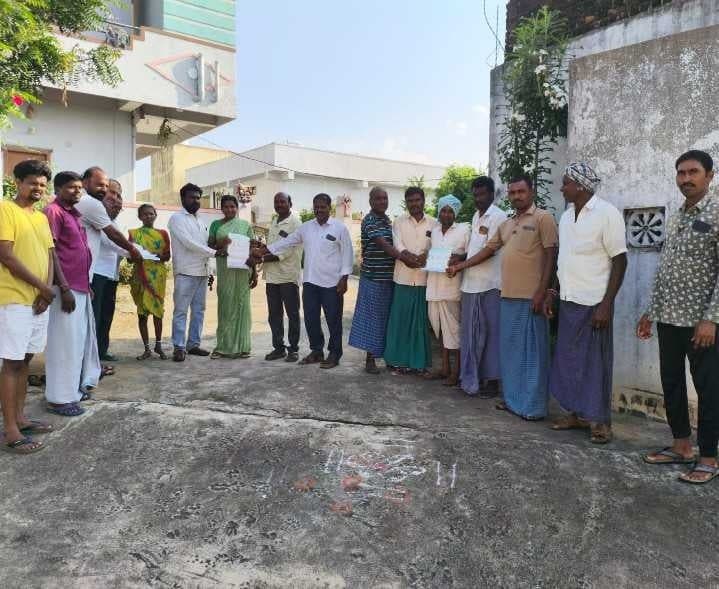 కోహెడలో CMRF చెక్కుల పంపిణీ - Udayam