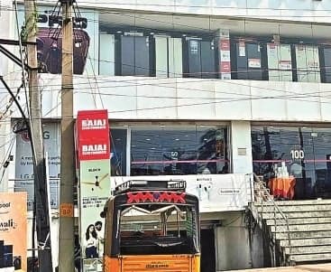 కొలతలు తగ్గించి.. ఆస్తి పన్ను ఎగ్గొట్టి