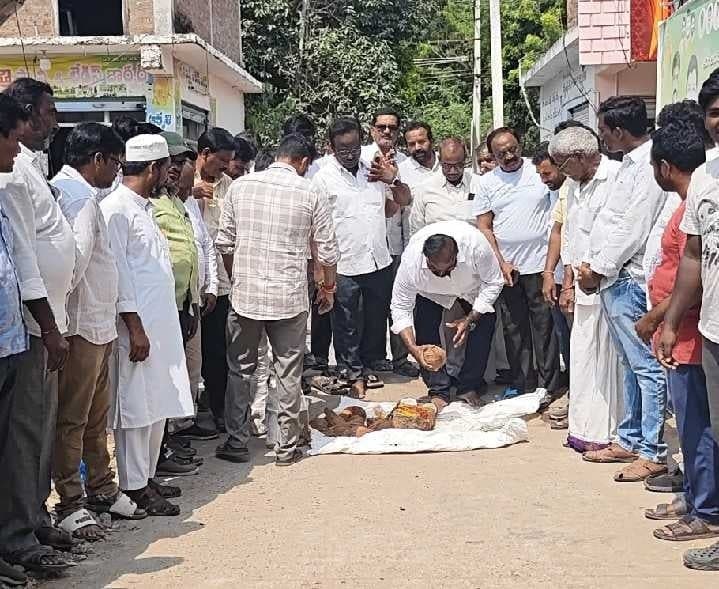 డ్రైన్ల నిర్మాణానికి శంకుస్థాపన - Udayam