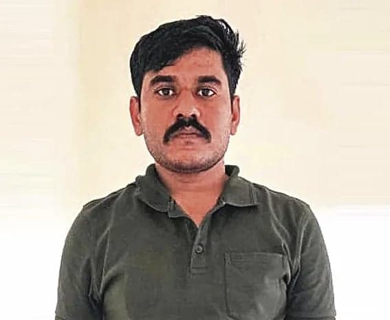 నకిలీ పోలీసు నాగరాజుపై పీడీ చట్టం.. జైలుకు తరలింపు - Udayam