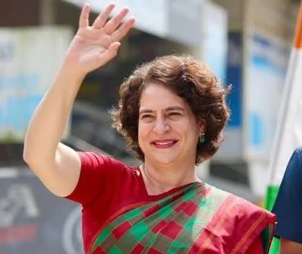 అయోధ్య విరాళాల చోరీపై ప్రియాంక గాంధీ సంచలన వ్యాఖ్యలు