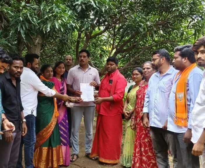 గిరిజన యువతకు మెరుగైన వసతులుకై వినతి - Udayam
