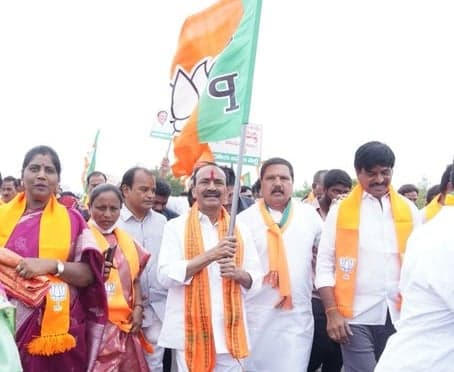 డంపింగ్ యార్డ్ తరలింపునకు బీజేపీ యాత్ర - Udayam