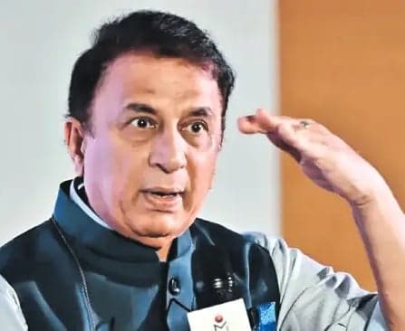 ఛేదనలో బ్యాటర్లే బాధ్యత తీసుకోవాలి: గావస్కర్