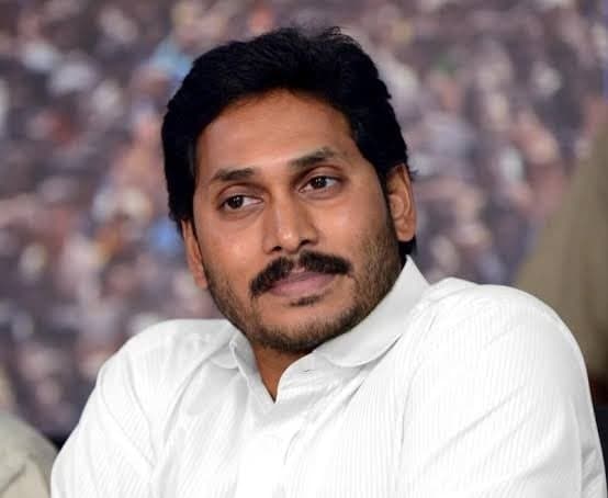 19 చోట్ల నామినేషన్లకు అడ్డంకులు: జగన్‌