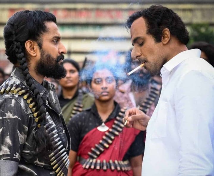 ది ప్యారడైజ్ లో కేసీఆర్ పోలికల పాత్రపై రాజకీయ చర్చ