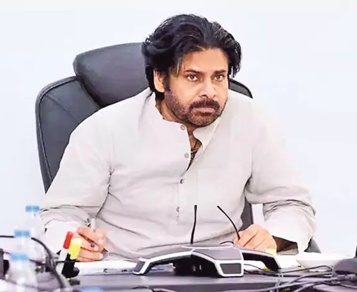 ఉప్పాడలో తీర రక్షణ గోడ పనులు - Udayam