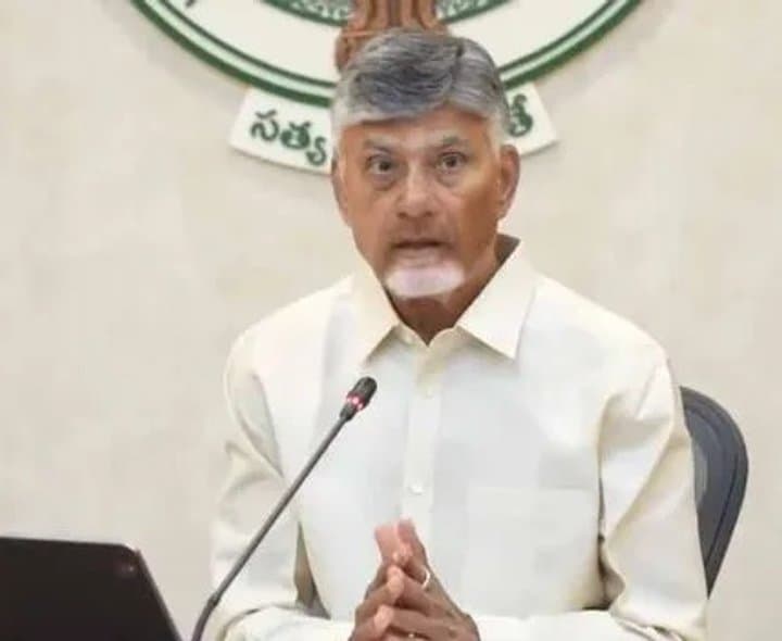 పోలవరం పనులపై చంద్రబాబు సమీక్ష