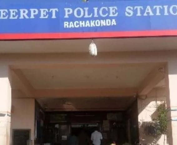 సీజ్‌ చేసిన సొత్తు కాజేసిన కానిస్టేబుల్‌