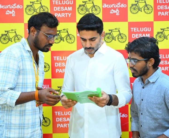 మంగళగిరిలో నారా లోకేశ్ ప్రజాదర్బార్   - gallery image 3