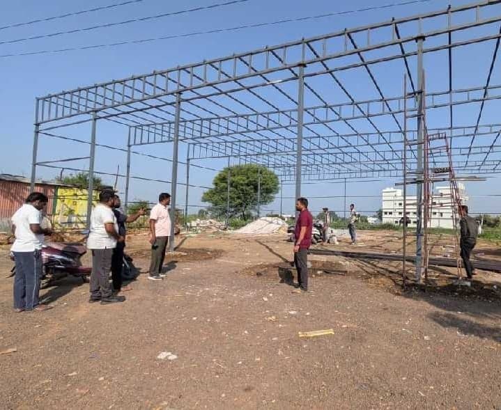 అక్రమ షెడ్లపై మున్సిపల్ అధికారుల తనిఖీ - Udayam