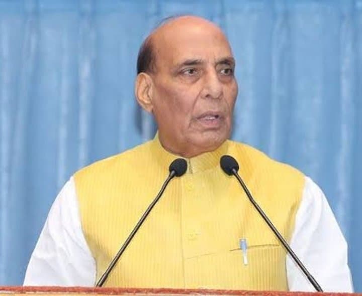త్రివేణి యాత్ర బృందాన్ని అభినందించిన రాజ్‌నాథ్ సింగ్
