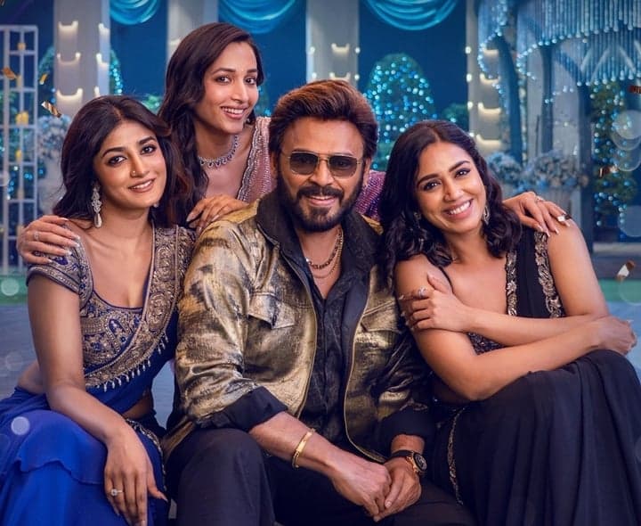 అక్టోబర్‌ 30న ‘ఆదర్శ కుటుంబం’ విడుదల