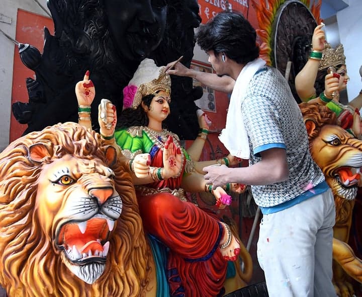 ధూల్‌పేట్‌లో దుర్గమ్మ విగ్రహాల సందడి