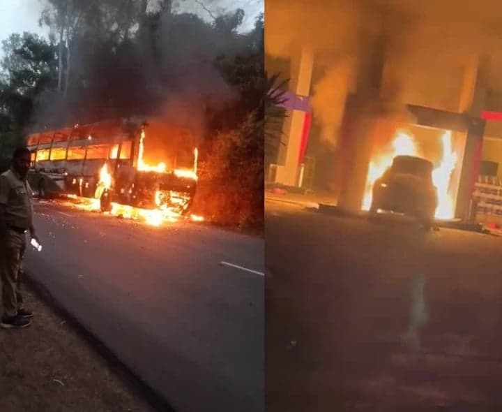 కర్ణాటకలో కారు, బస్సు దగ్ధం