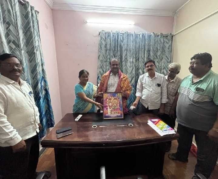 పెనుగంచిప్రోలు ప్రత్యేక అధికారిగా ఈశ్వర్ - Udayam