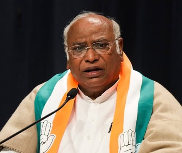 రాజ్యసభ సభ్యునిగా మల్లికార్జున ఖర్గే ప్రమాణ స్వీకారం - Udayam Digital