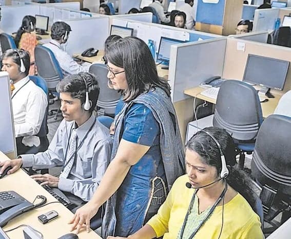 దేశీ డిమాండ్‌తో సేవల రంగం జోరు