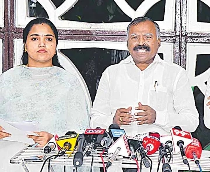 భోగాపురంపై వైసీపీ విమర్శ