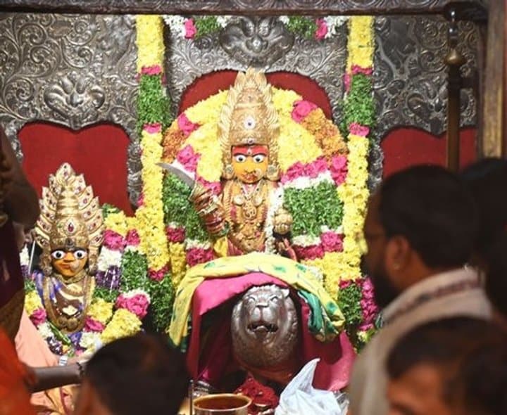 లష్కర్ బోనాలకు ఉజ్జయిని మహంకాళి ఆలయం ముస్తాబు