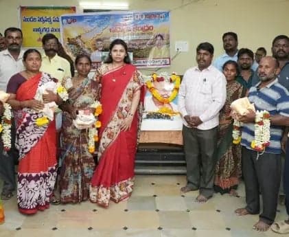 రైతన్నల సంక్షేమమే ప్రభుత్వ ధ్యేయం - Udayam