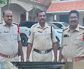 వైఎస్సార్‌సీపీ నేతల అరెస్ట్‌లు