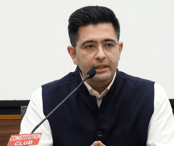 ఆప్ భారీ కుదుపు: భాజపాలోకి రాఘవ్‌ చడ్డా.. ఏడుగురు ఎంపీలు జంప్! - Udayam Digital
