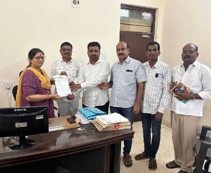 ఉపాధ్యాయుల జీపీఎఫ్‌ సమస్యలు పరిష్కరించాలి
