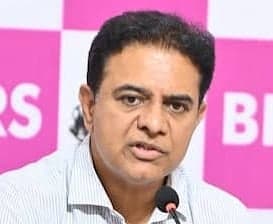 కాంగ్రెస్ వచ్చింది కరెంట్ పోయింది: KTR