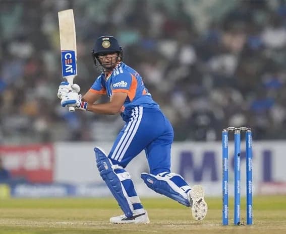 భారత్ భారీ స్కోరు