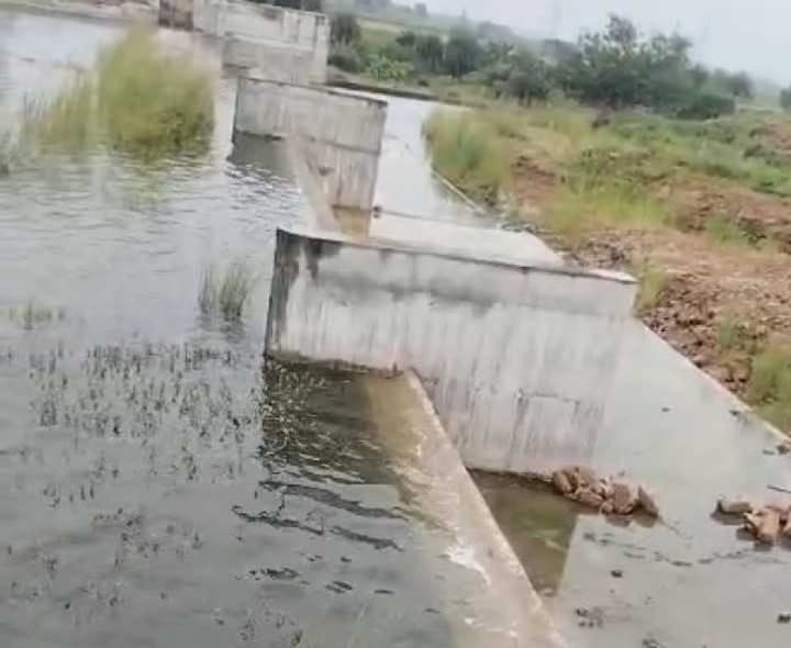 రామప్ప జలాలతో నిండుతున్న వంగపల్లి చెరువు