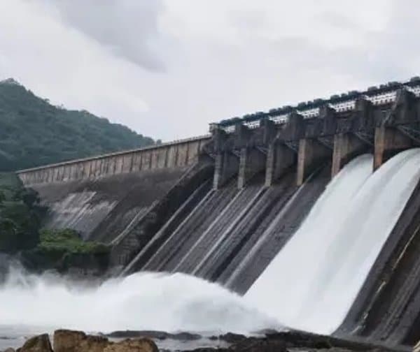 గోదావరి డెల్టాకు నీరు విడుదల