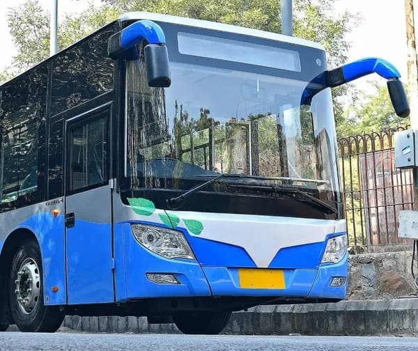 బెంగాల్‌లో 470 కొత్త బస్సులు