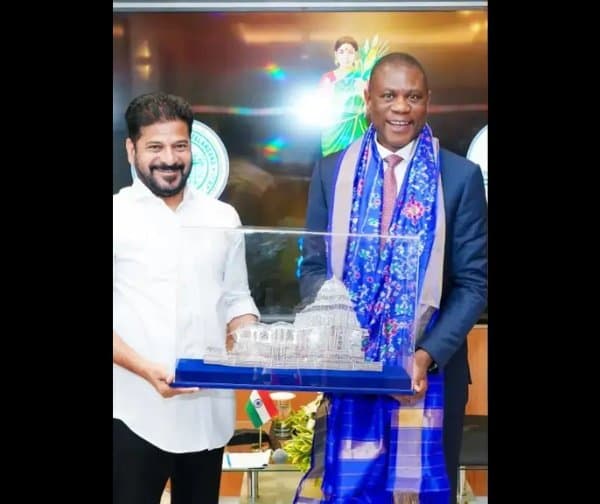 హైదరాబాద్‌లో పెట్టుబడులు పెట్టండి: దక్షిణాఫ్రికా బృందానికి రేవంత్ పిలుపు - Udayam Digital