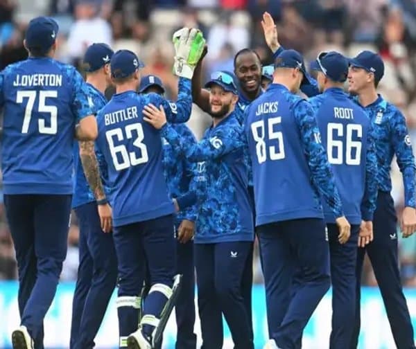 ఇంగ్లండ్ జట్టులోకి కొత్త బౌలర్