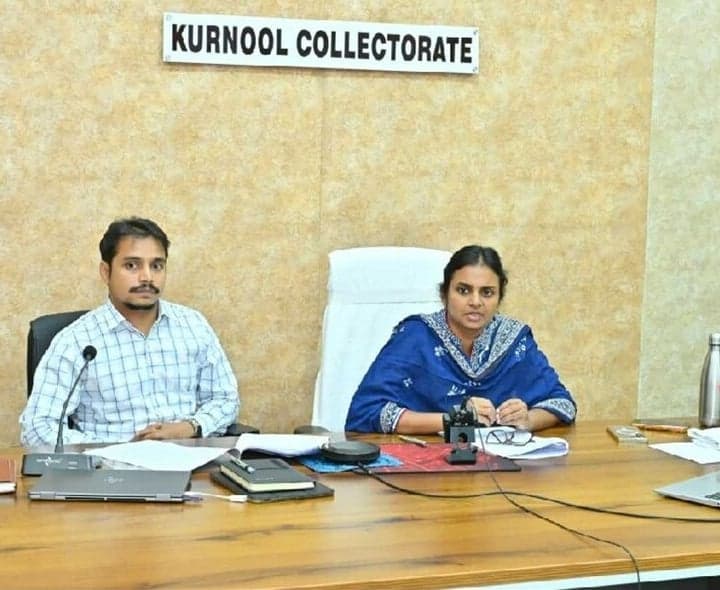 పెన్షన్లపై కర్నూలు కలెక్టర్ ఆదేశాలు - Udayam