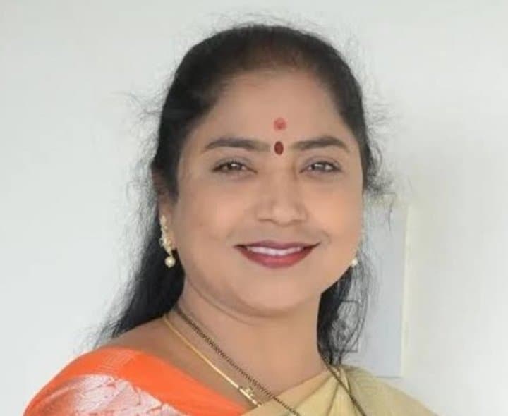 ప్రభుత్వ ధాన్యం కొరత..  మాజీ ఎమ్మెల్యే పై కేసు 