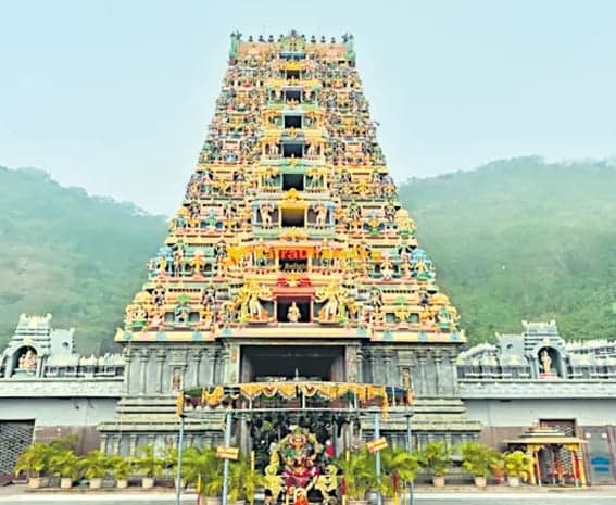 దుర్గగుడిలో అంతరాలయ దర్శన పెంపు - Udayam