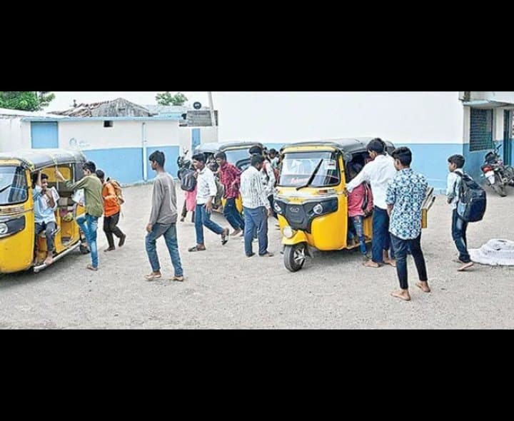 మనసులు గెలిచిన ఉపాధ్యాయులు