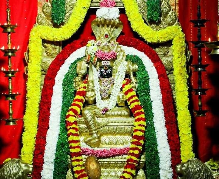 చండీ అలంకారంలో చౌడేశ్వరి అమ్మవారు - Udayam