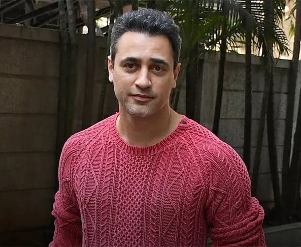 ఇమ్రాన్‌ ఖాన్‌ ఓసీఐ కార్డు రద్దుకు నోటీసు
