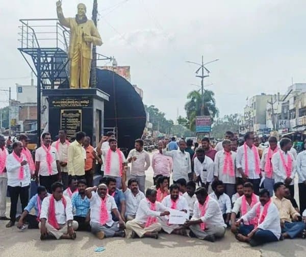 నాగర్‌ కర్నూల్‌లో బీఆర్ఎస్ నిరసన