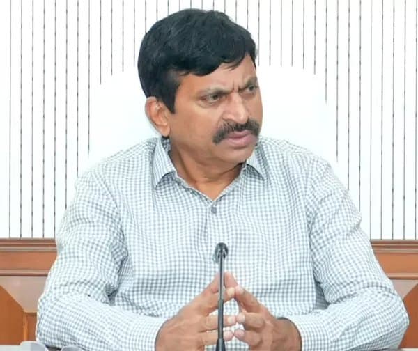 కేసీఆర్‌ది ఫాంహౌస్ పాలన