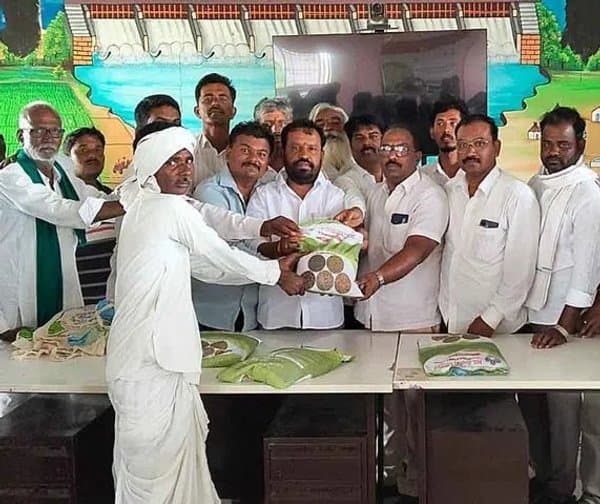 పెద్దకొడప్‌గల్‌లో విత్తన మేళా - Udayam Digital