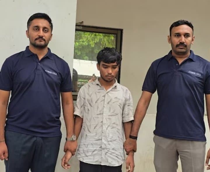 AIతో రూ.64 కోట్ల సైబర్ మోసం