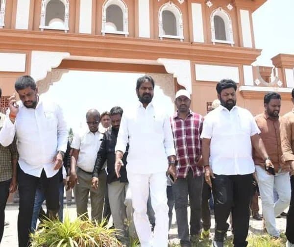 శిల్పారామం ప్రైవేటుపరం వద్దు
