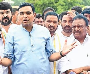 జగదీశ్‌రెడ్డి ఫాంహౌస్‌పై కాంగ్రెస్‌ నేతల నిజనిర్ధారణ
